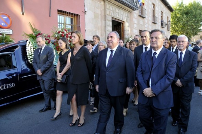 Talavera de la Reina daba su último adiós al que ha sido su alcalde durante estos tres últimos años, Gonzalo Lago