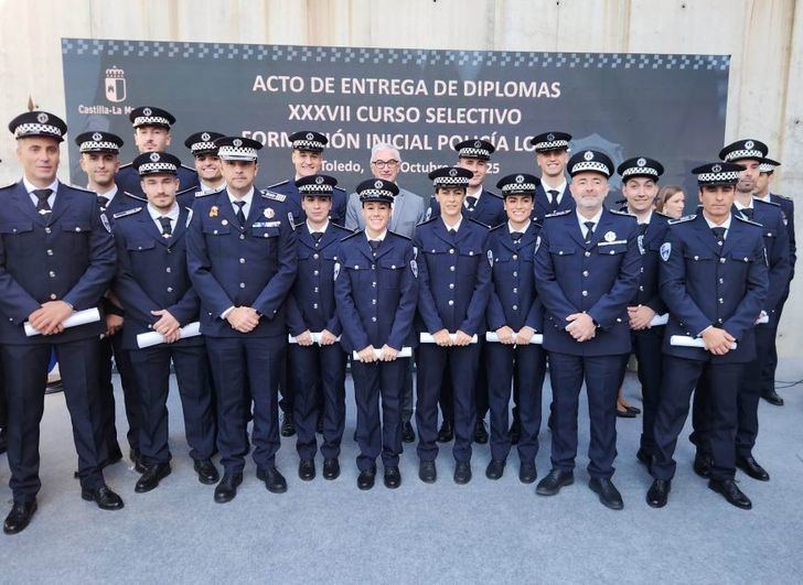 Albacete da la bienvenida a 15 nuevos agentes tras graduación en Toledo