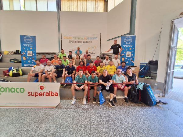 El II Circuito Provincial de Frontenis de Albacete: Un Éxito que Fomenta la Convivencia y el Deporte Local