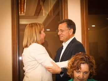 El alcalde de Albacete agradece a Amparo Torres su dedicación tras su renuncia como concejala