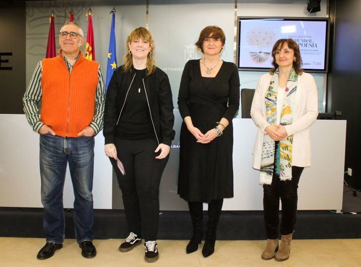 Albacete Celebrará el Día Mundial de la Poesía con un Recital en la Plaza Virgen de los Llanos