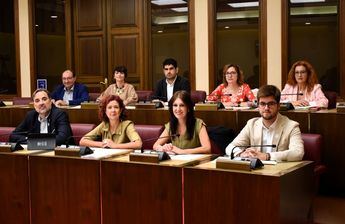 El Partido Popular rechaza el Plan de Renaturalización propuesto por el PSOE para mejorar los patios escolares