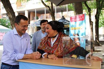 El alcalde de Albacete reafirma su apoyo al comercio local con la campaña La Manchega del Comercio