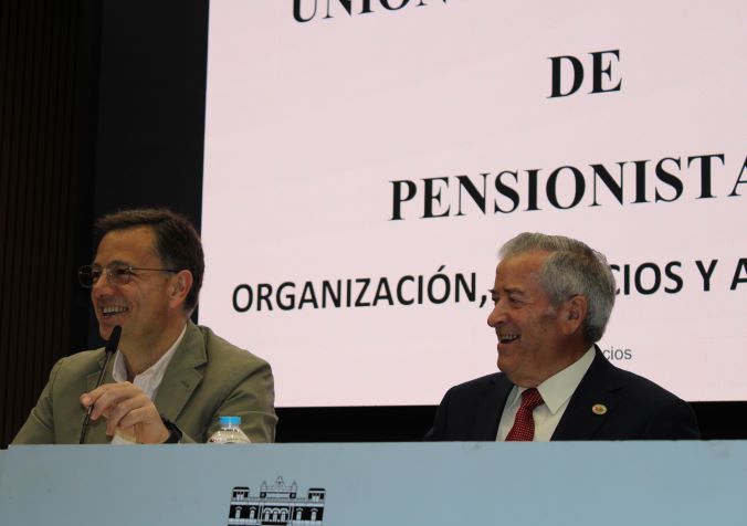 El alcalde de Albacete reafirma su compromiso con las personas mayores en la inauguración de eventos sobre envejecimiento activo