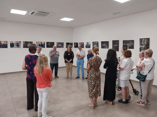 Inaugurada una exposición fotográfica homenaje a la cofradía Jesús Nazareno en Albacete