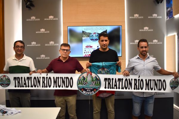 Riópar se prepara para el I Triatlón Río Mundo con más de 300 inscritos