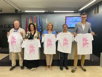 El Ayuntamiento de Albacete y Amac se unen para promover la salud y concienciar sobre el cáncer de mama en una carrera solidaria