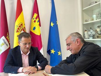 El nuevo obispo de Albacete se reúne con el alcalde para fomentar la colaboración comunitaria
