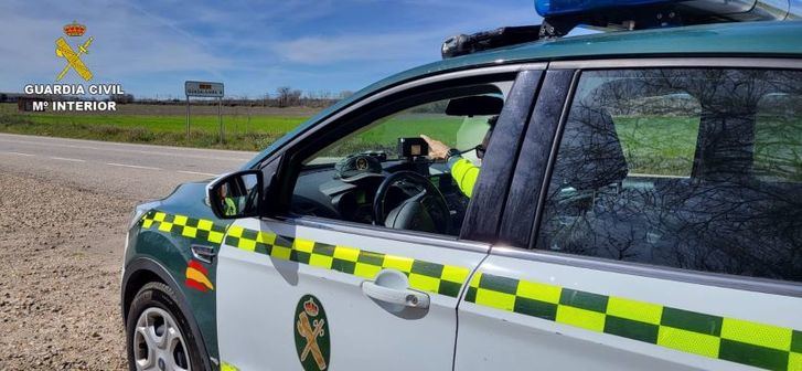 La Guardia Civil detiene a tres sospechosos de 15 robos en Palomares del Campo