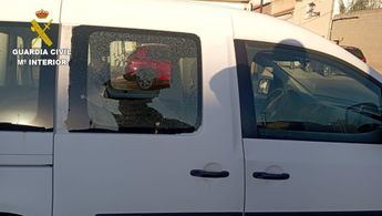 Cinco jóvenes arrestados en Las Pedroñeras por vandalismo y daños a vehículos municipales