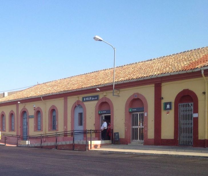 Sindicatos y empresarios de Albacete exigen mejoras en el transporte ferroviario para combatir la despoblación