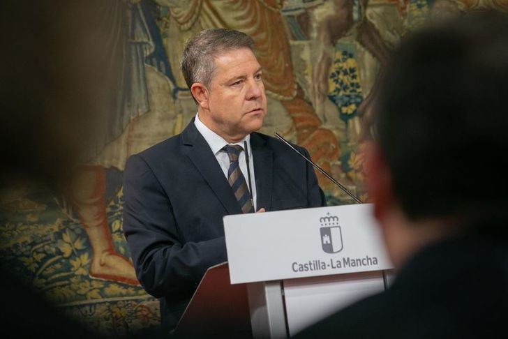 García-Page advierte sobre la gravedad de acusar a un juez de prevaricación en el contexto de las denuncias contra Pedro Sánchez y Begoña Gómez