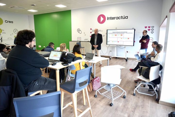 Castilla-La Mancha invertirá más de un millón de euros en el Programa Código Escuela 4.0 para centros concertados