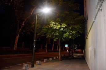 Detenido un hombre por dañar 26 farolas en Daimiel, causando pérdidas económicas significativas