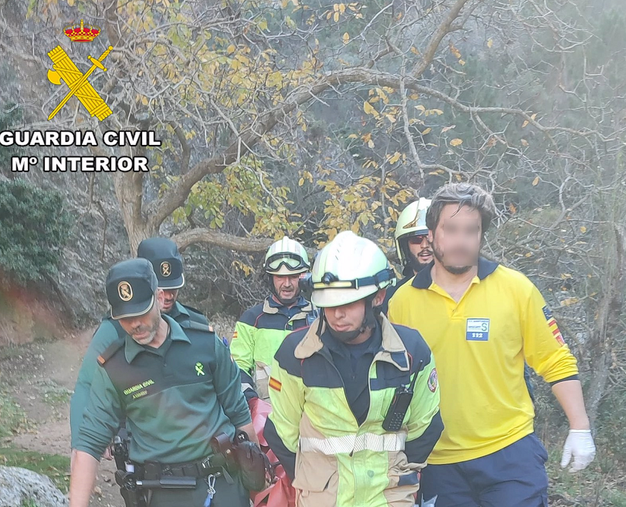 Rescate de Emergencia: Mujer de 54 años sufre fractura tras caer en la Cueva de la Mora en Bogarra
