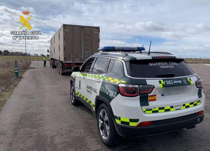 Detenido un hombre de 40 años en Albacete por conducir con 0.92 mg/l de alcohol en aire espirado