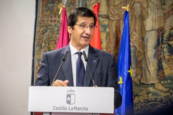 Castilla-La Mancha planea conmemorar el inicio de la democracia en 2027 con una celebración inclusiva
