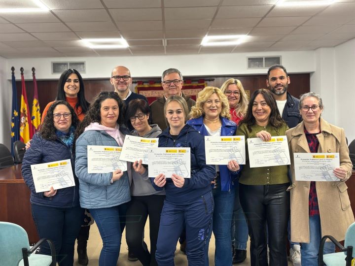 Clausura del Taller de Recualificación en Pozo Cañada: Ocho nuevos profesionales en atención sociosanitaria