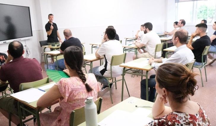 La primera prueba del proceso de oposición de Enseñanzas Medias en C-LM reúne al 70,4% de los opositores