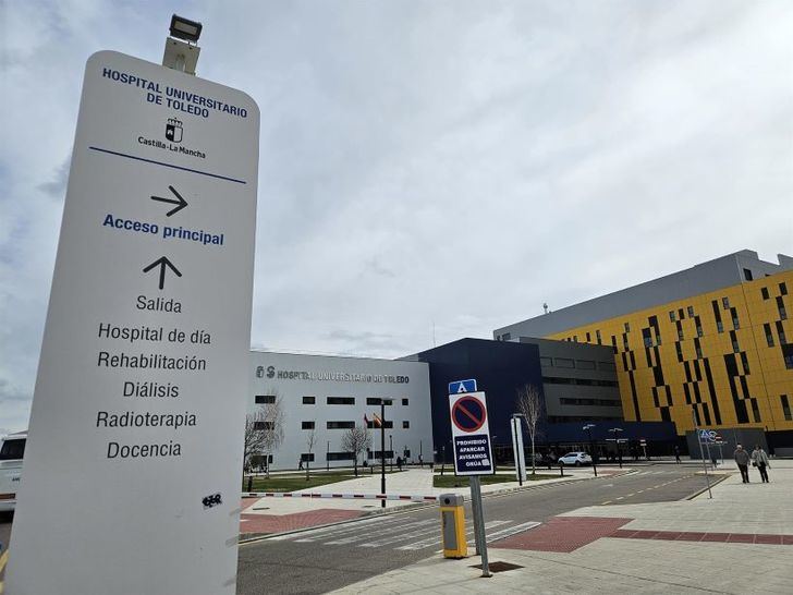 Emergencia en Ugena: menor trasladado al hospital tras ser rescatado de una piscina