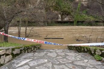 Cuenca mantiene restricciones en el cauce del Júcar mientras evalúa su seguridad