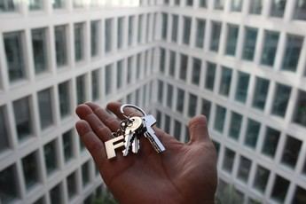 Castilla-La Mancha destaca en 2025 con un aumento del 17,8% en la compraventa de viviendas