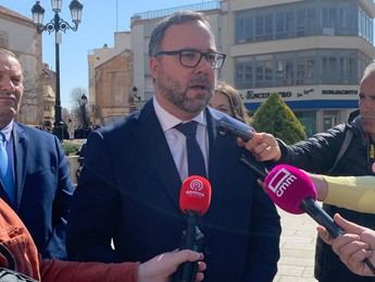 Navarro exige atención hospitalaria adecuada y recuerda promesas incumplidas en Tomelloso