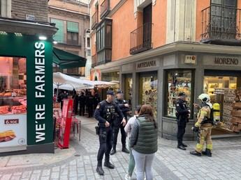 Incendio en bloque de pisos en Toledo causado por una estufa, sin heridos