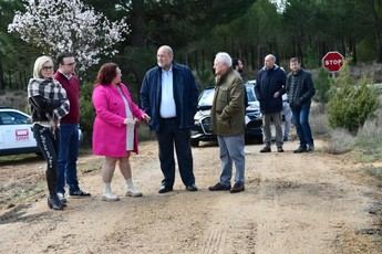 Castilla-La Mancha invierte 3 millones en reparar 270 km de caminos rurales dañados por la DANA