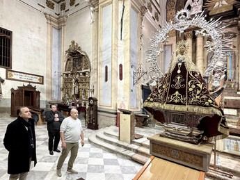 La Virgen del Prado de Talavera se traslada a un altar provisional por obras de restauración
