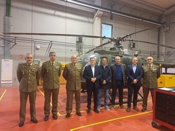 El Ejército dona material técnico a la formación de técnicos en Albacete