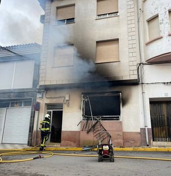 Incendio familiar en Tarazona (Albacete): un hijo pone en peligro la vida de sus padres y de sus vecinos