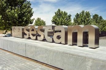 Castilla-La Mancha refuerza la seguridad laboral en Sescam con nuevas categorías profesionales