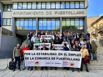 Trabajadores de Repsol protestan en Puertollano por reducción de empleo en el complejo