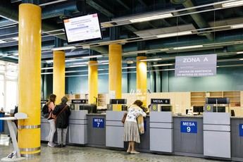 La AGE implementará una jornada laboral de 35 horas semanales para 220.000 empleados públicos