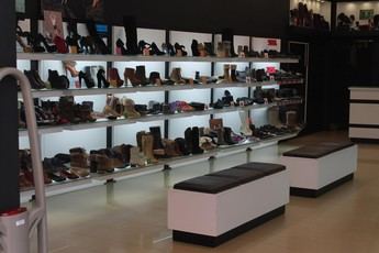 Aumentan las ventas del sector servicios en Castilla-La Mancha, pero cae el empleo