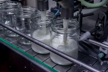 Expertos resaltan los beneficios digestivos de los lácteos de cabra