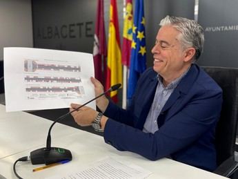 Albacete inicia el asfaltado de la calle E en Campollano para mejorar la movilidad urbana