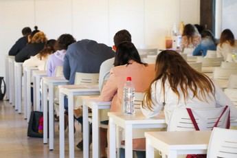 Más de 15.600 candidatos participan en pruebas del Sescam este fin de semana