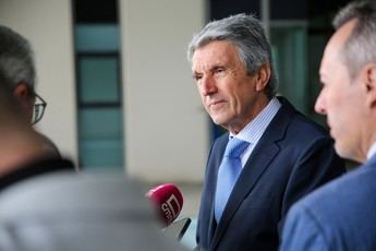 Un policía muere accidentalmente al dispararse su arma en Guadalajara