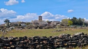 Campillo de Ranas, el pueblo de las bodas, paraliza inscripciones matrimoniales por falta de secretario