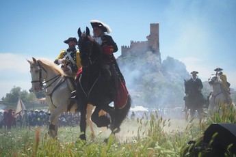 Más de 400 recreadores celebran la Batalla de Almansa como evento turístico clave en Castilla-La Mancha
