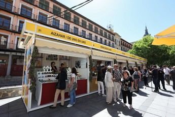 Toledo celebra la II feria de artesanía MIA en la Plaza de Zocodover hasta el 3 de mayo
