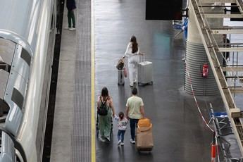 Renfe lanza más de un millón de plazas para el Puente de Mayo