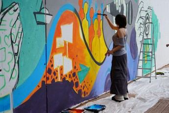 Nuevo mural en Cuenca celebra 40 años de la UCLM con arte colaborativo