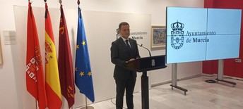 Serrano elogia la dedicación del fallecido alcalde de Murcia, José Ballesta