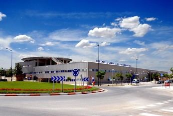 Trabajador de 61 años trasladado al Hospital de Villarrobledo al resultar herido tras caer de un tejado en Sisante