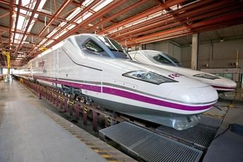 Page insiste en que Castilla-La Mancha luchará por el AVE Madrid-Jaén en Alcázar de San Juan