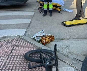 Menor atropellado en Cuenca al cruzar un paso de peatones en bicicleta