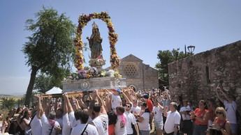Más de 7.000 personas participan en la romería de la Virgen de Alarcos en Ciudad Real